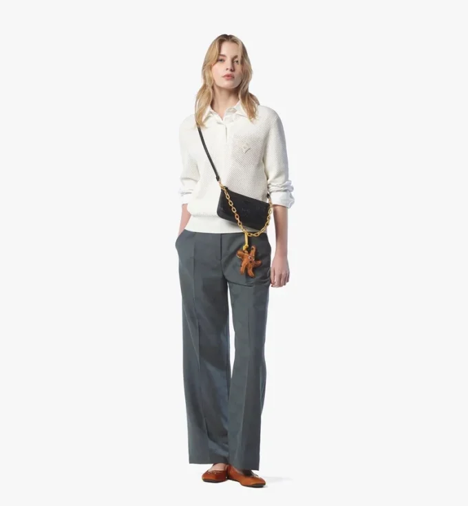 Bolso Aren Crossbody en piel con Maxi Monogram Bolso Aren Crossbody en piel con Maxi Monogram