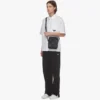 Bolso bandolera Klassik Crossbody en piel con Maxi Monogram Bolso bandolera Klassik Crossbody en piel con Maxi Monogram