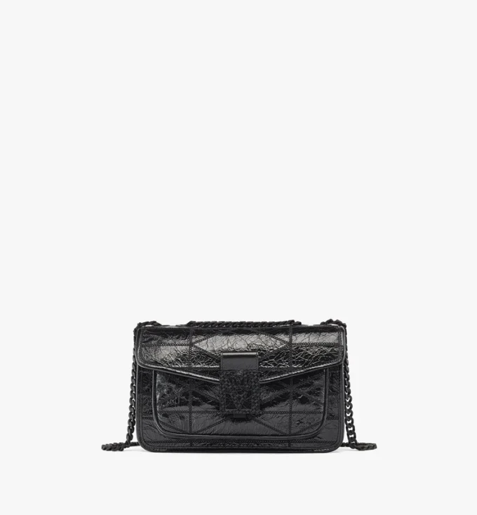 Bolso de hombro acolchado Travia en piel arrugada Bolso de hombro acolchado Travia en piel arrugada