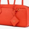Bolso de hombro Aren East West en piel Maxi Monogram