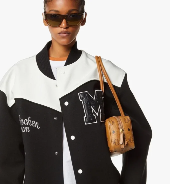 Bolso de hombro Aren East West en Visetos Bolso de hombro Aren East West en Visetos