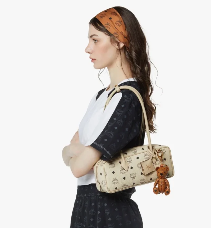 Bolso de hombro Aren East West en Visetos Bolso de hombro Aren East West en Visetos