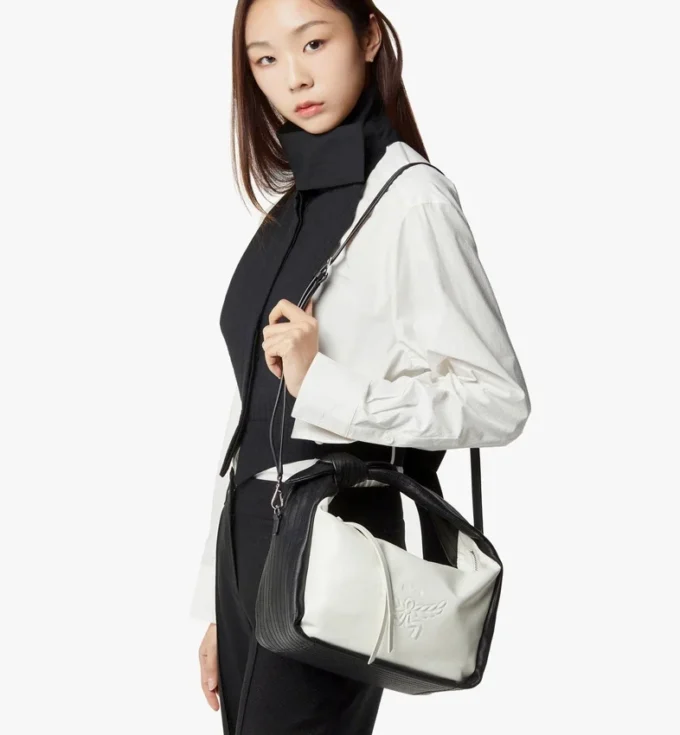 Bolso de hombro Aren en piel de cordero Bolso de hombro Aren en piel de cordero