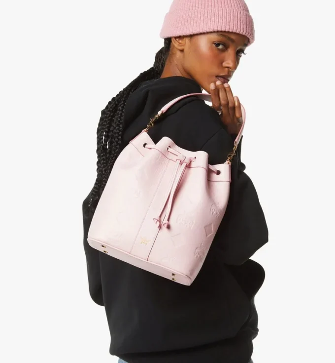Bolso Dessau Drawstring en piel con Maxi Monogram Bolso Dessau Drawstring en piel con Maxi Monogram