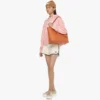 Bolso Himmel Shopper en piel con logotipo en relieve Bolso Himmel Shopper en piel con logotipo en relieve