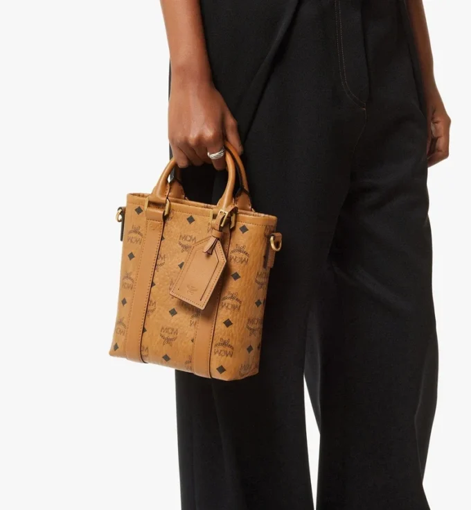 Bolso tipo tote Aren en Visetos