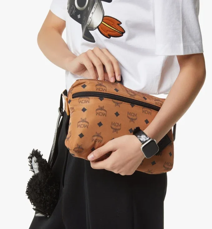Bolso tote plegable Aren en nailon Monogram Bolso tote plegable Aren en nailon Monogram