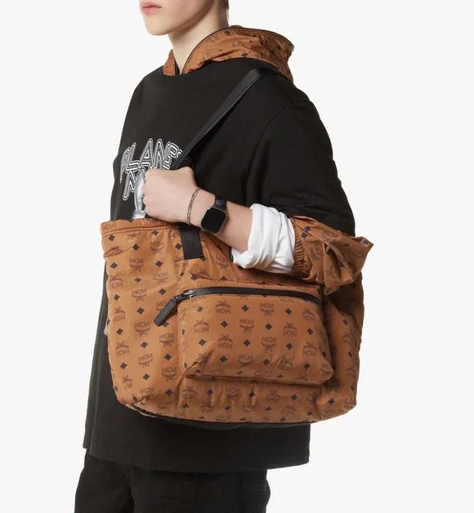 Bolso tote plegable Aren en nailon Monogram Bolso tote plegable Aren en nailon Monogram