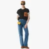 Camiseta con bolsillo de parche con monograma en algodón orgánico Camiseta con bolsillo de parche con monograma en algodón orgánico