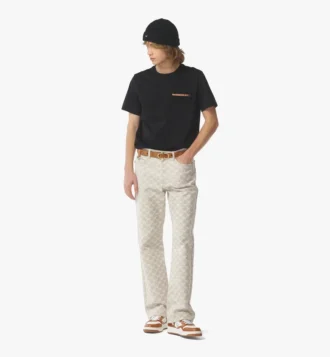 Camiseta con el logotipo de Silket y bolsillo con cremallera