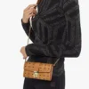 Cartera Tracy con cadena en Visetos Cartera Tracy con cadena en Visetos