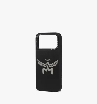 Funda para iPhone 17 Pro Max con impacto de logotipos de MCM y Casetify