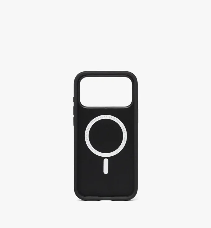 Funda para iPhone 17 Pro Max con impacto de logotipos de MCM y Casetify Funda para iPhone 17 Pro Max con impacto de logotipos de MCM y Casetify