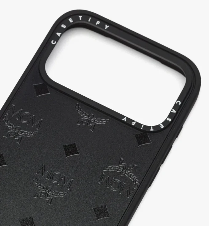 Funda para iPhone 17 Pro Max MCM X Casetify Monogram Impact Funda para iPhone 17 Pro Max MCM X Casetify Monogram Impact