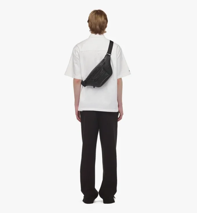 Fursten Belt Bag en piel con Maxi Monogram Fursten Belt Bag en piel con Maxi Monogram