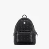 Mochila Stark con tachuelas laterales en Visetos Mochila Stark con tachuelas laterales en Visetos