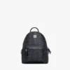 Mochila Stark con tachuelas laterales en Visetos Mochila Stark con tachuelas laterales en Visetos
