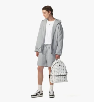 Mochila Stark con tachuelas laterales en Visetos