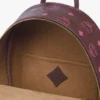 Mochila Stark con tachuelas laterales en Visetos Mochila Stark con tachuelas laterales en Visetos