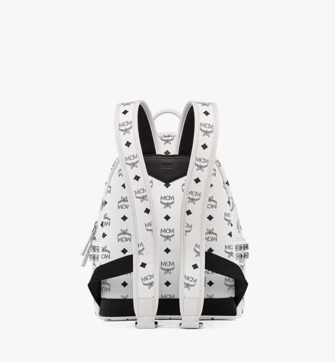 Mochila Stark con tachuelas laterales en Visetos Mochila Stark con tachuelas laterales en Visetos