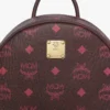 Mochila Stark con tachuelas laterales en Visetos Mochila Stark con tachuelas laterales en Visetos