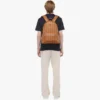 Mochila Stark con tachuelas laterales en Visetos