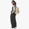 Mochila Stark con tachuelas laterales en Visetos